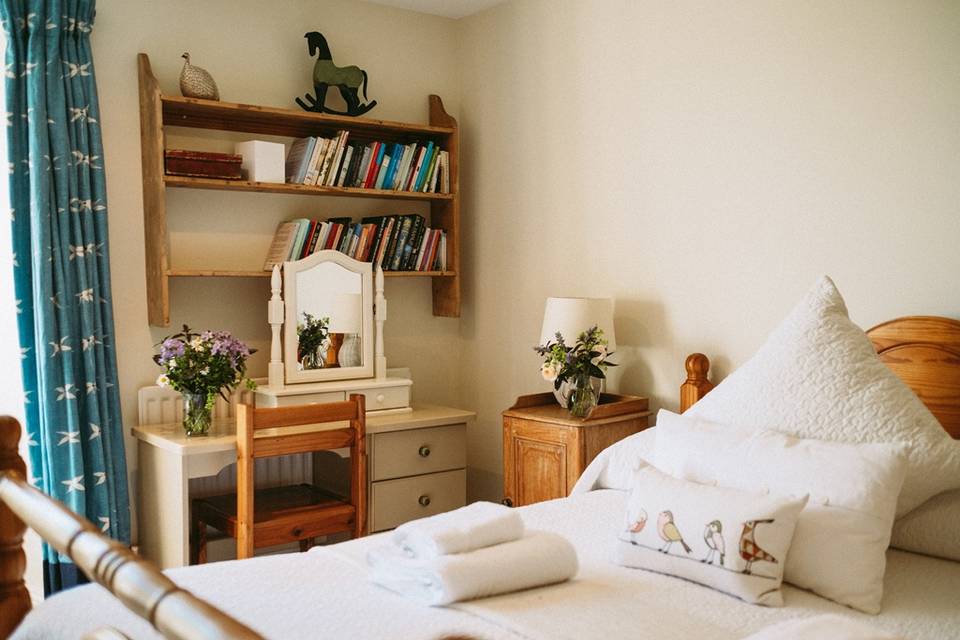 Farmhouse bedroom