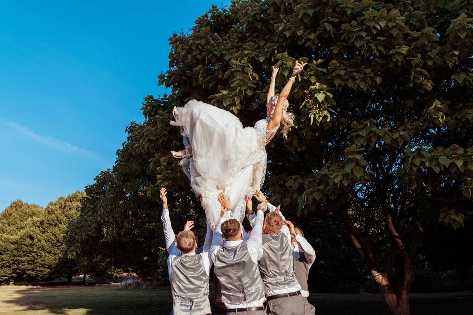 Bride and groomsmen