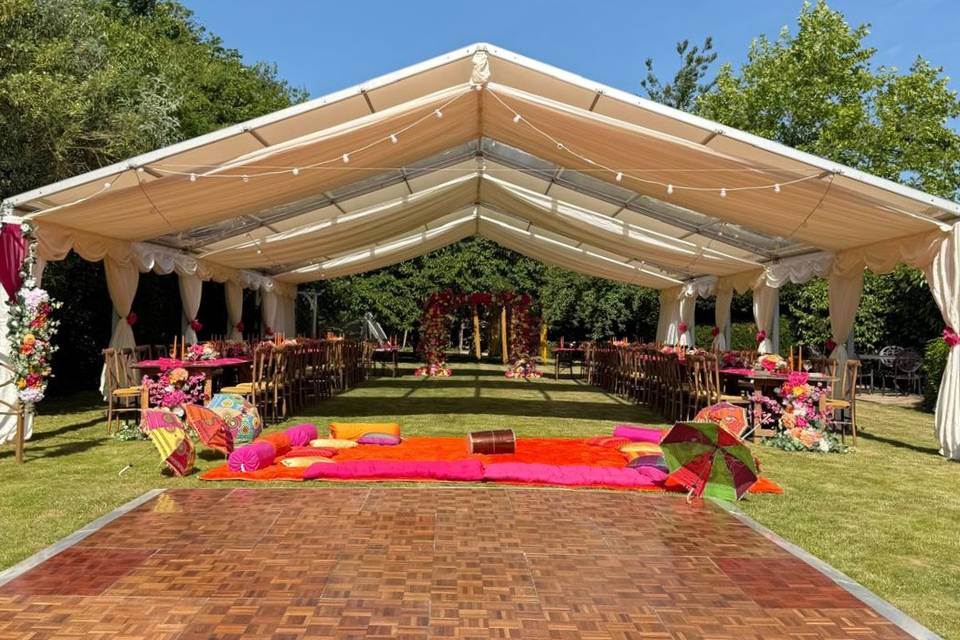 Using the Marquee as a canopy