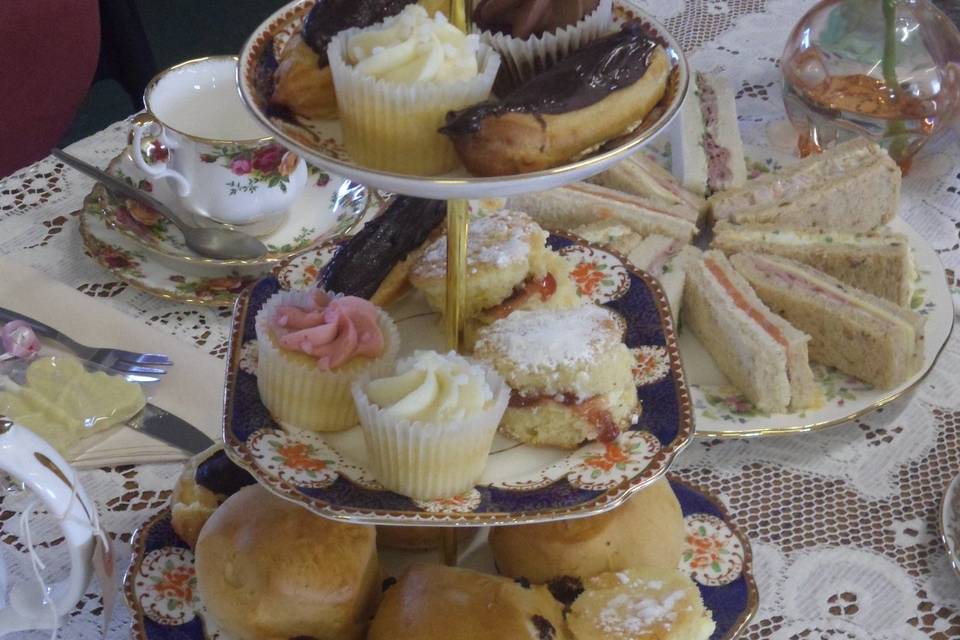 Cakes on three tier stand