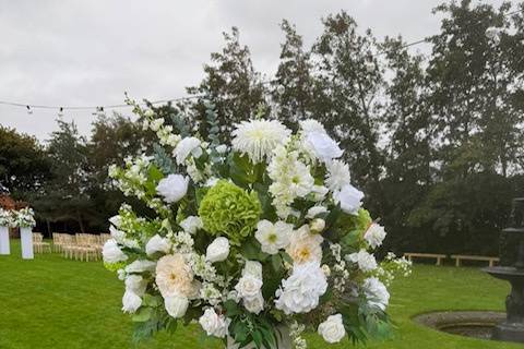 Pedestal Urn