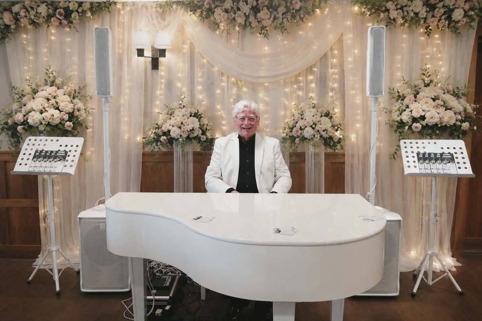 Me, White Piano at a wedding!
