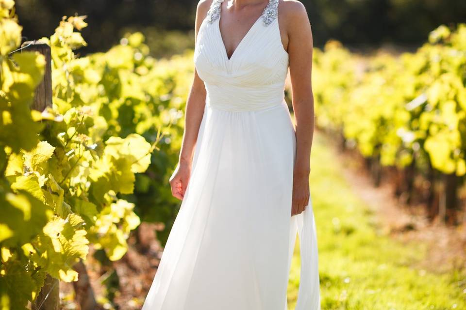 August 2017 Beautiful bride in the vines