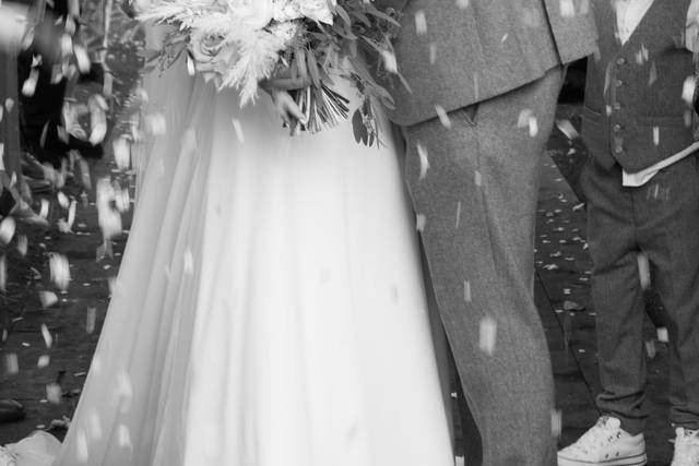 Intimate Confetti