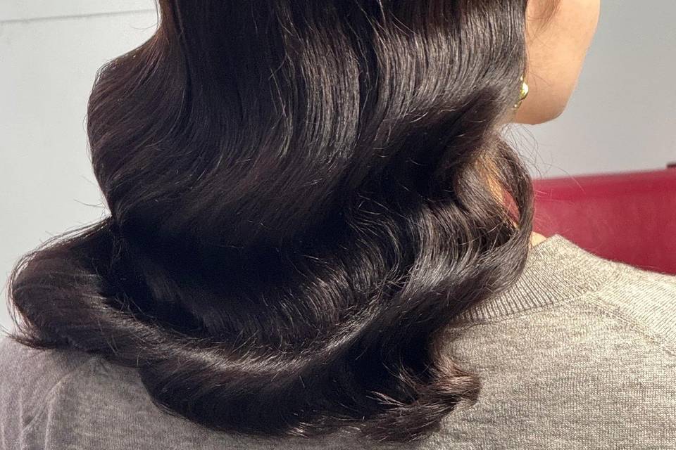 Hollywood waves
