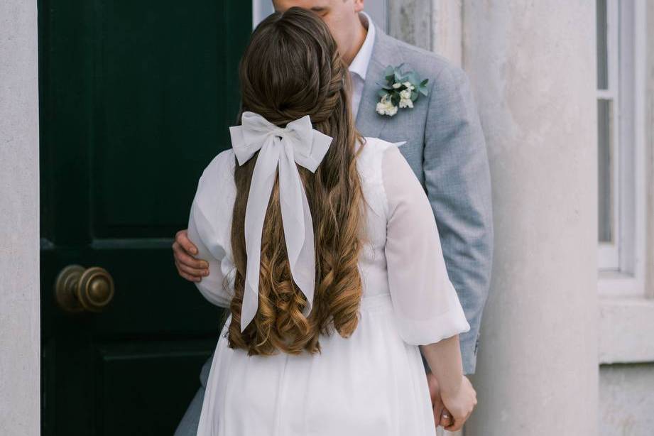 Halfway hairstyle, soft glam