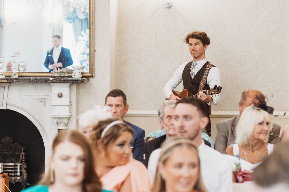 Aisle walk guitar