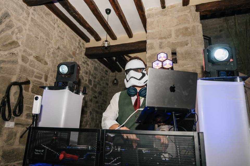When the groom loves Star Wars