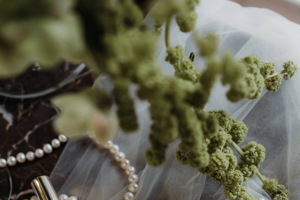 Bespoke wedding cookies