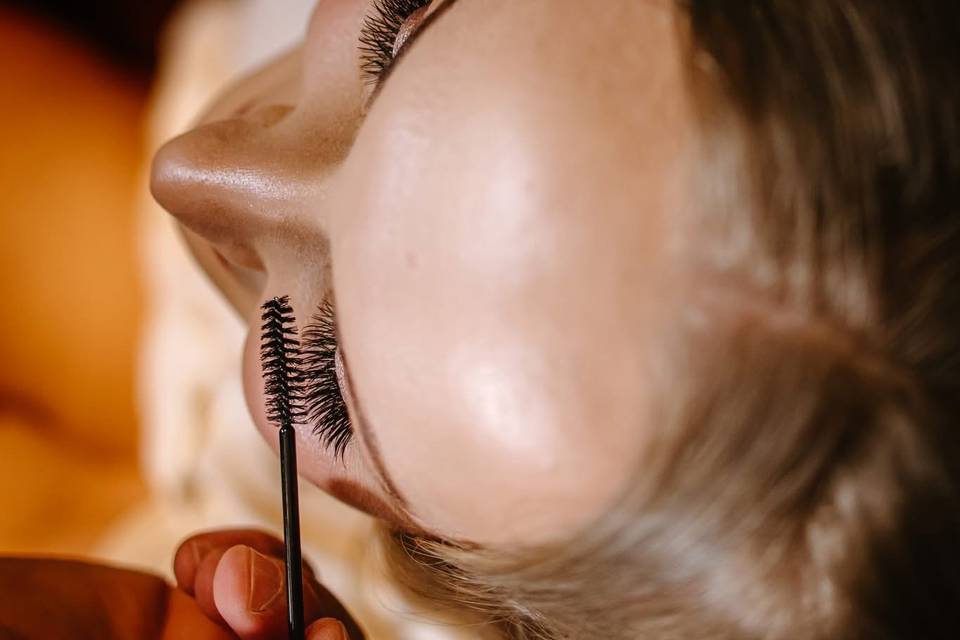 Bridal makeup by Ayham