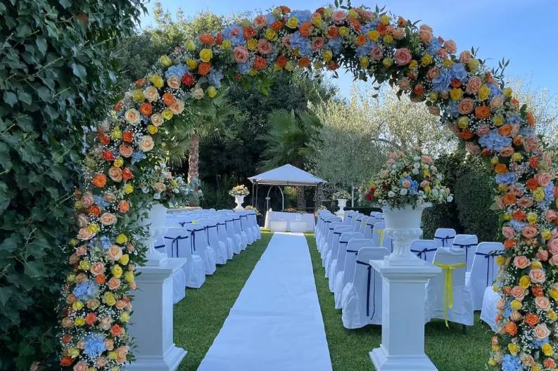 Wedding Arch and pedestal