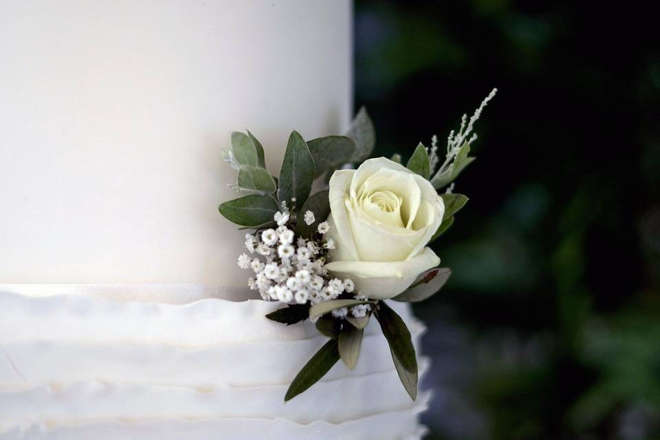 Wedding cake floral close up