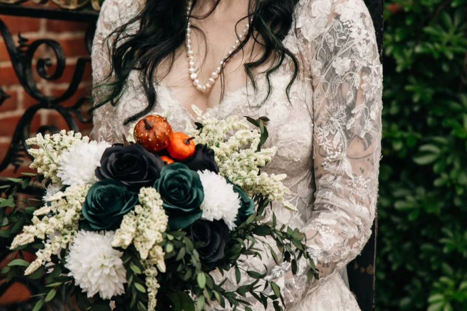 Autumn alt bride
