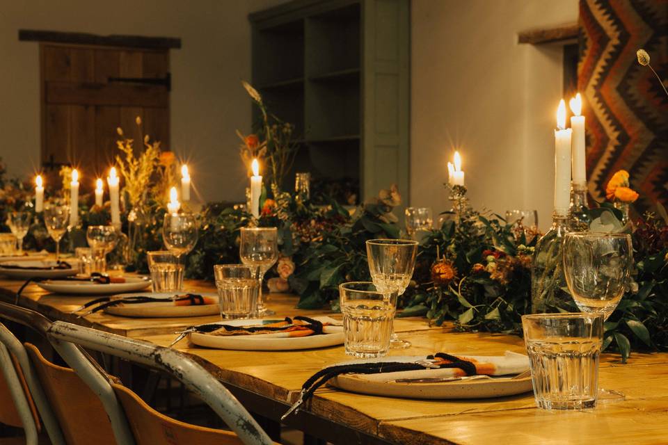 Table setting in Posh Barn