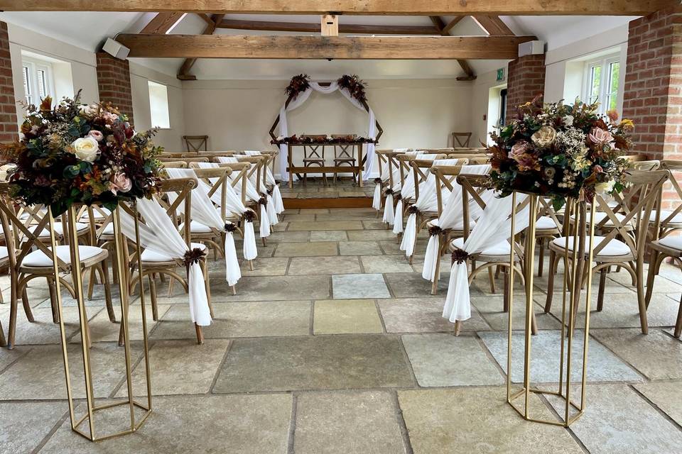 Autumn ceremony Hanbury Barns