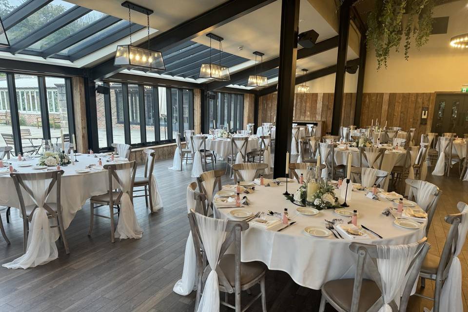 Foxtail Barns breakfast room