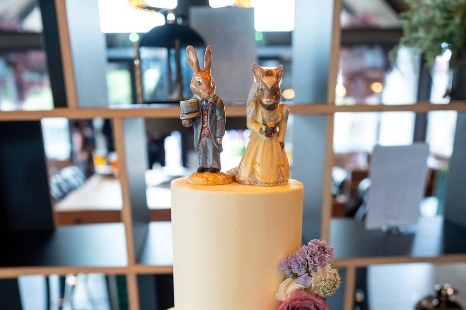 Ivory & Lilac Buttercream