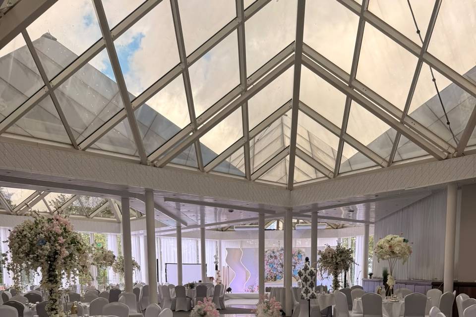 Pyramid Aisle