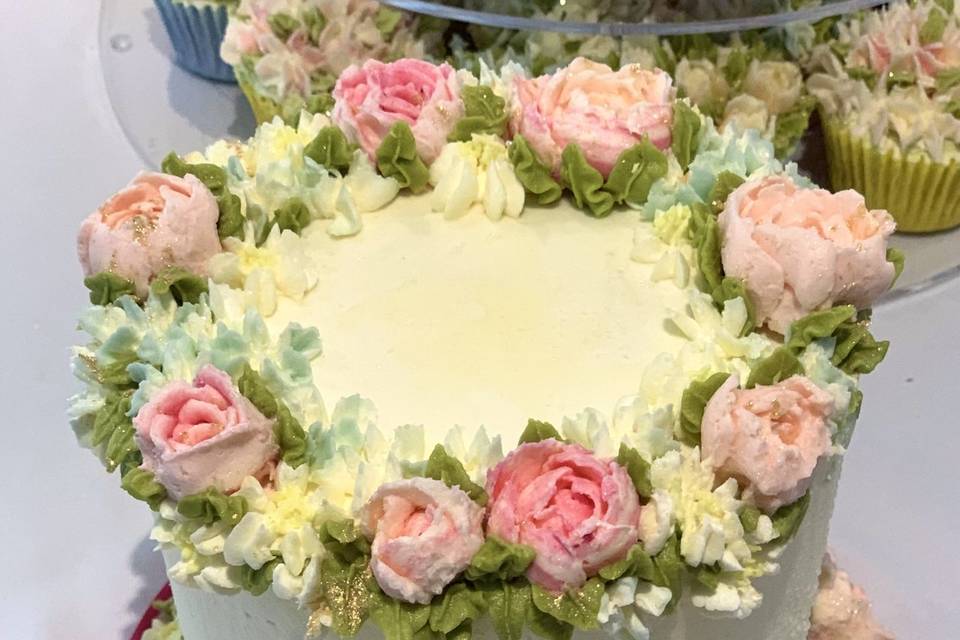 Piped Buttercream Flowers