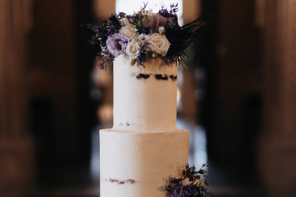 Semi-Naked and Fresh Flowers