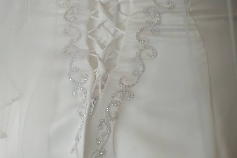 Corset Tieing