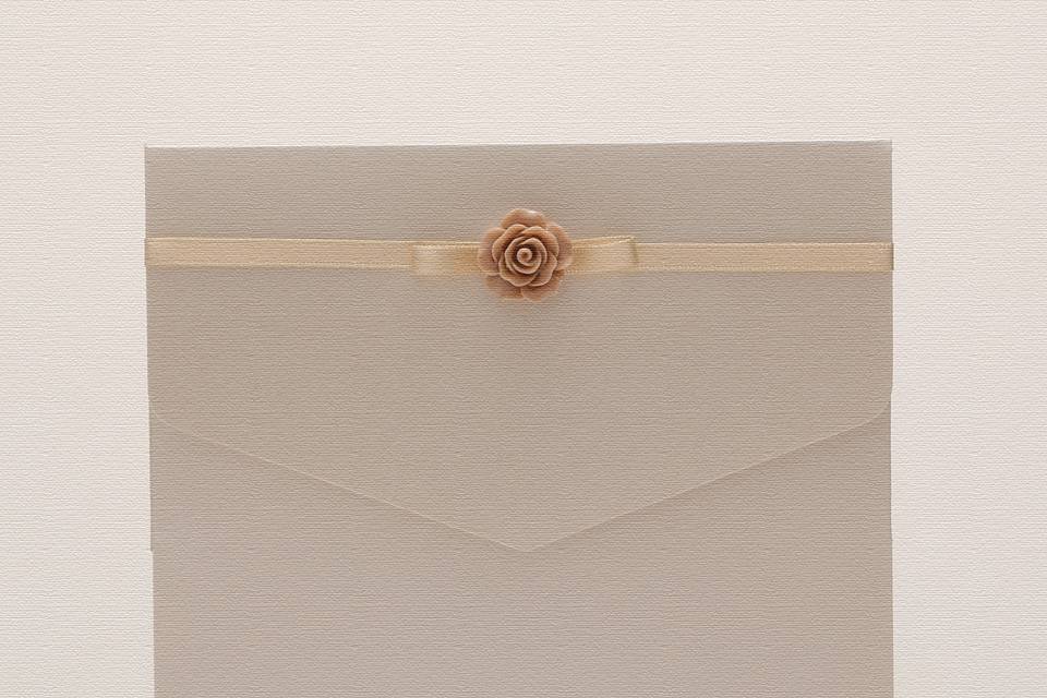 Rose pocketfold