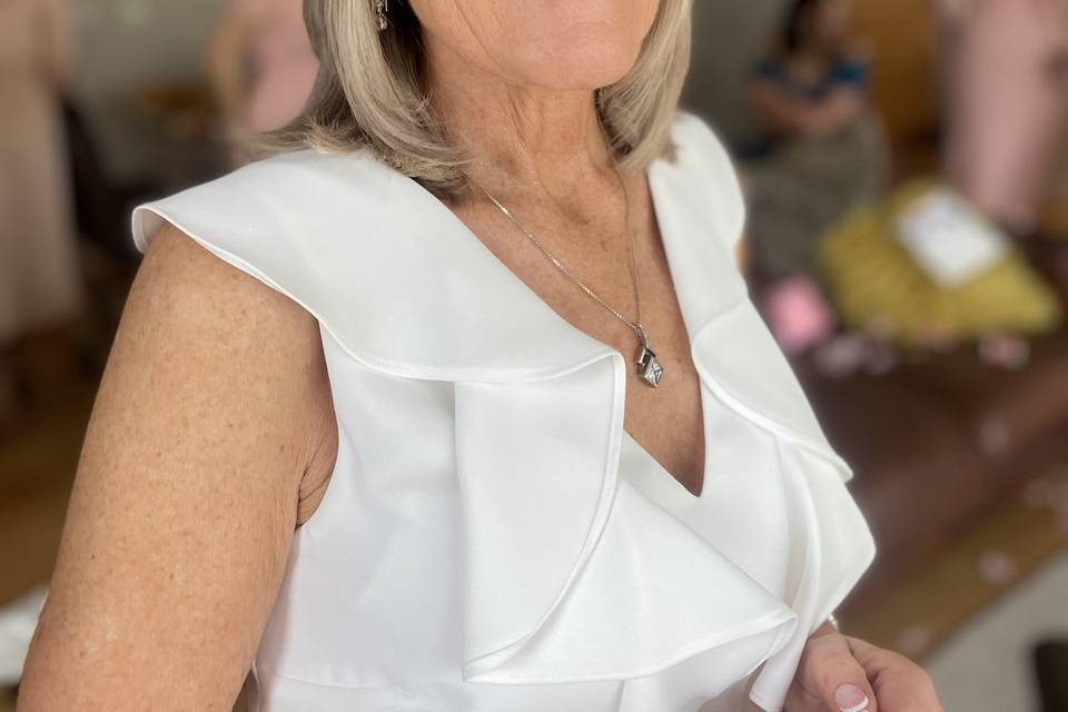 Mature makeup