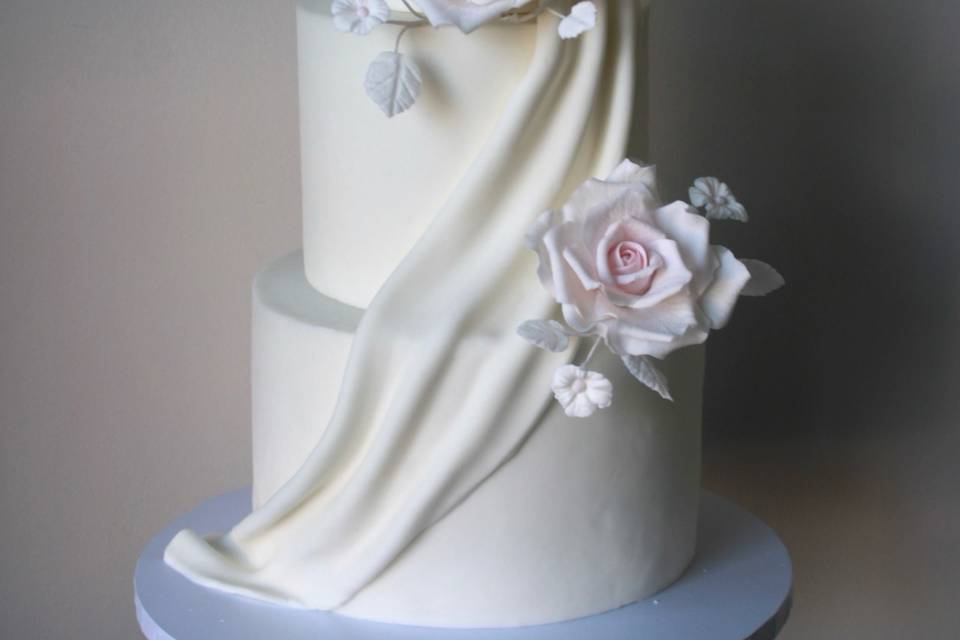 Fabric draping fondant