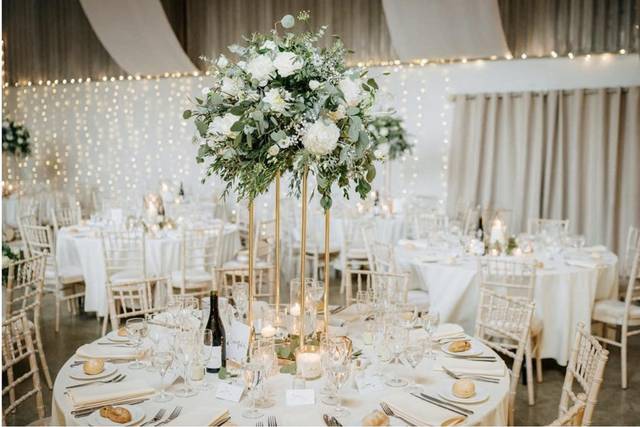 Tall fresh table displays