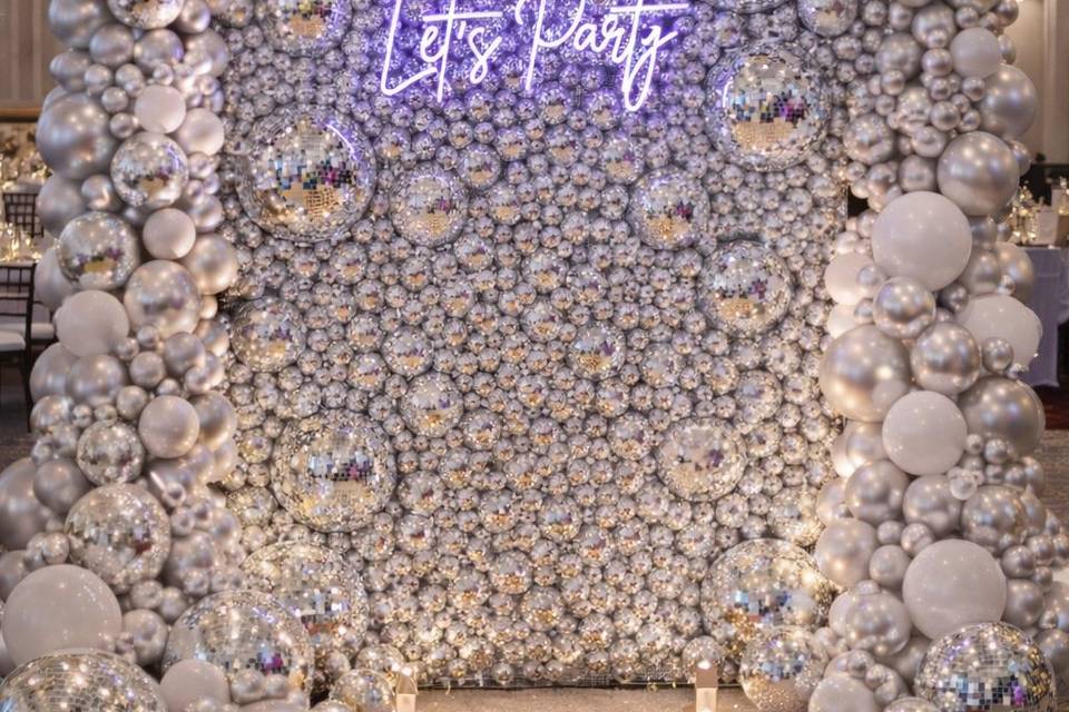Silver Disco Wall Setup