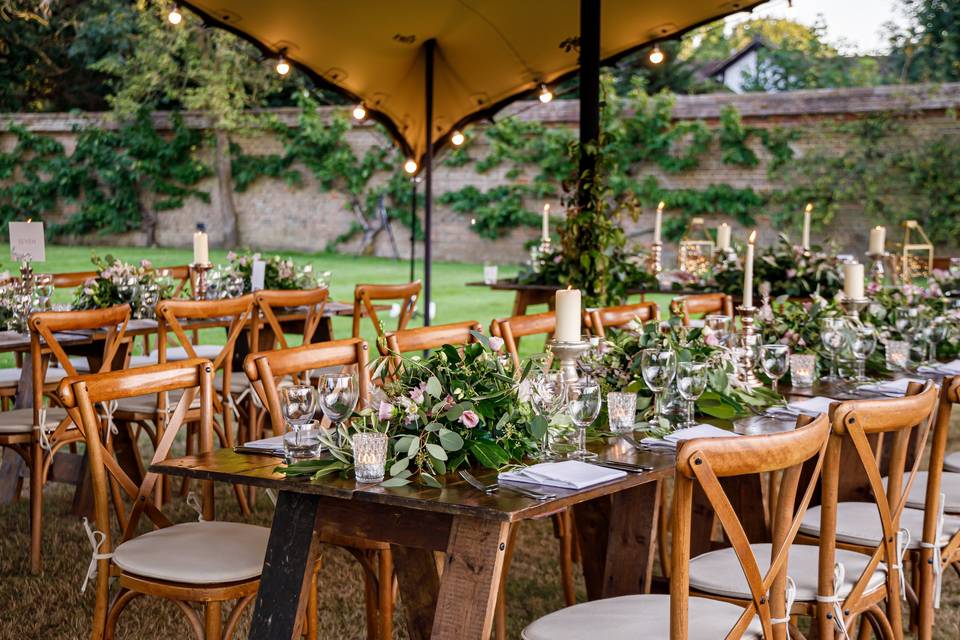 Alfresco Wedding on the Lawn