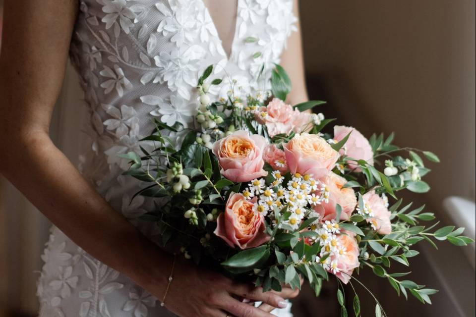 Vuvulua rose bridal bouquet
