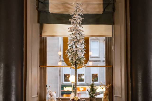Glaschu Restaurant & Bar