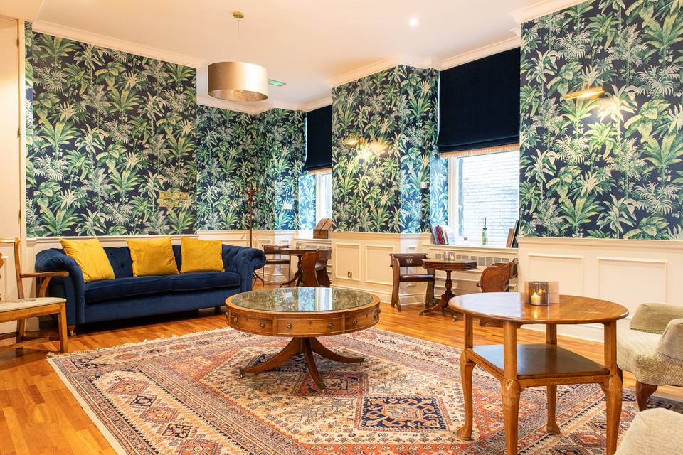 Leven Room