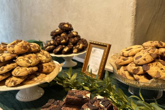 Dessert table