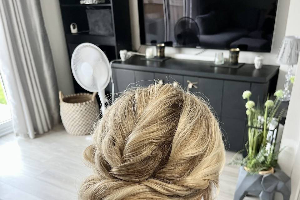 Textured bun