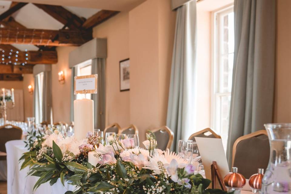 Head table decor - bake&blossom