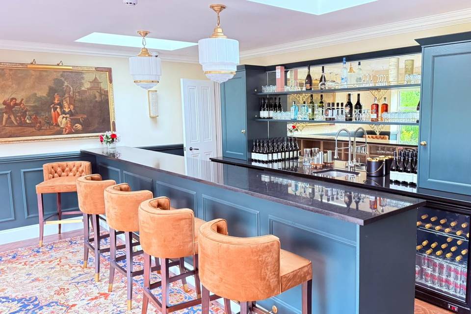 Bar, tailored to you