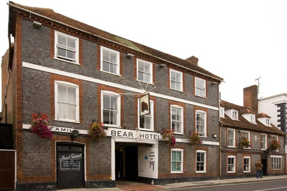 Bear Hotel, Havant