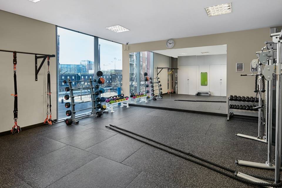 Functional weights room
