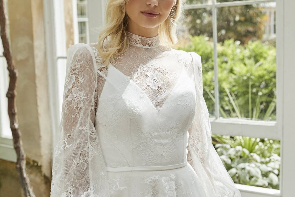 Sassi Holford in West London - Bridalwear Shops | hitched.co.uk