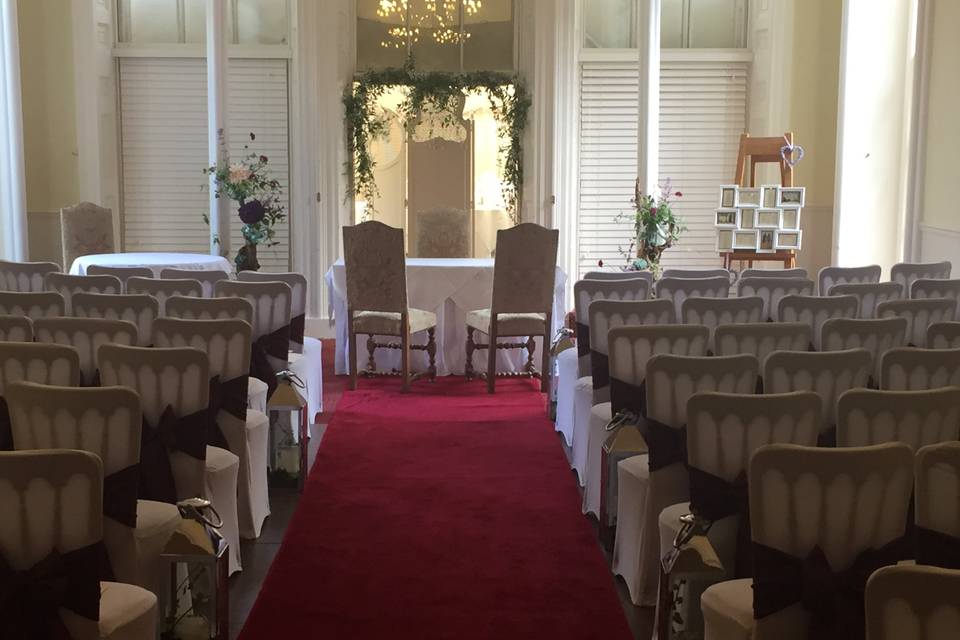 Wedding ceremony at Donnington Grove Country Club