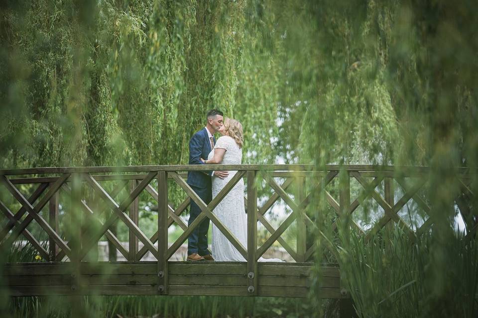 Kissing on Bridge