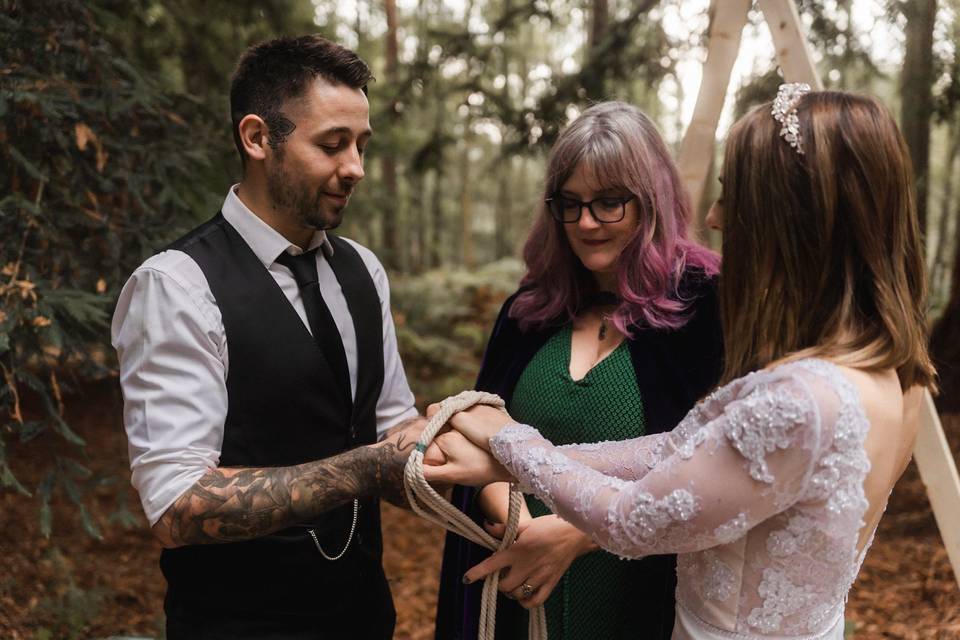 Elopement handfasting