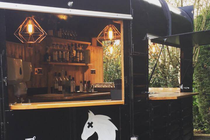 Horsebox wedding bar