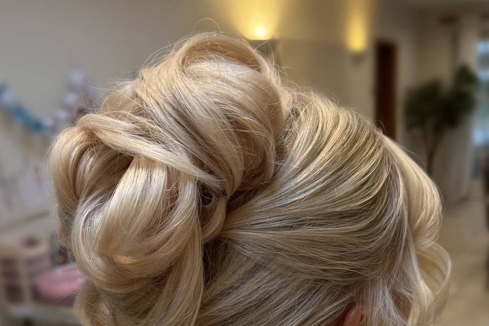 Up do volumised