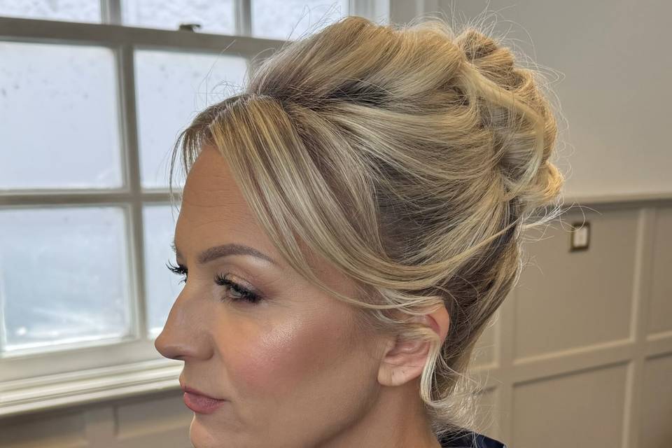 Glam make-up