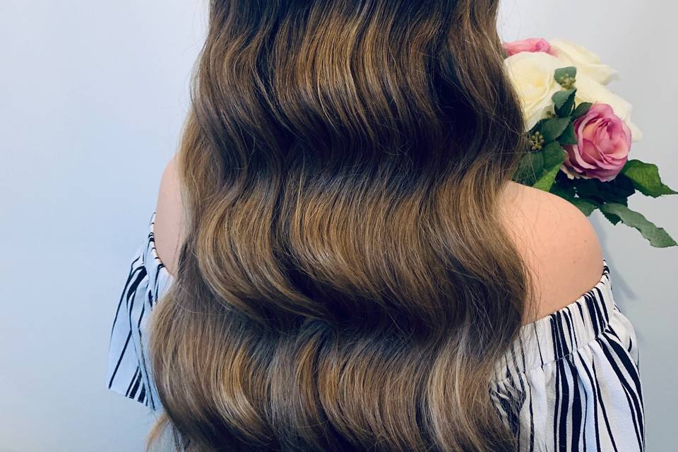 Soft glam waves