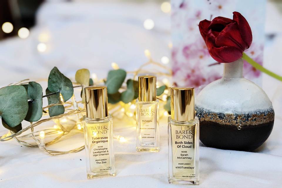 3 large perfume favours
