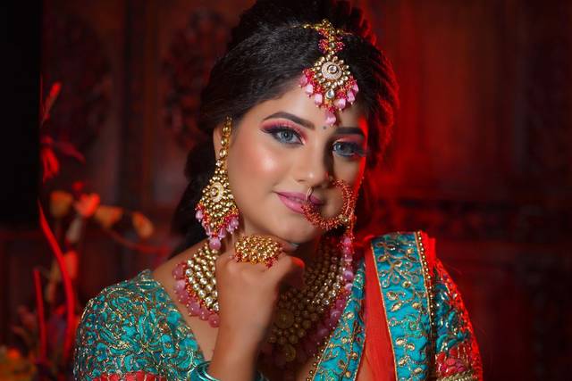 Bride on her mehndi day